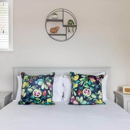 Vaughan Lodge Elegant 2-Bed Duplex With Views Near Malvern Hills 马尔文维尔 外观 照片