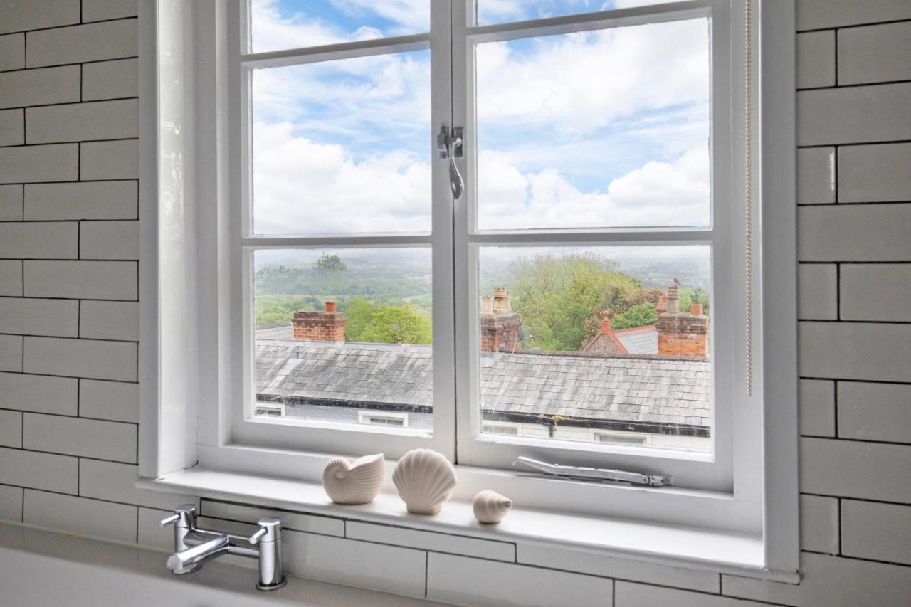 Vaughan Lodge Elegant 2-Bed Duplex With Views Near Malvern Hills 马尔文维尔 外观 照片
